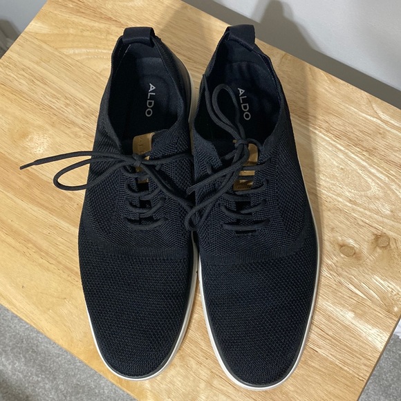 Men’s Black Shoes - Picture 2 of 5